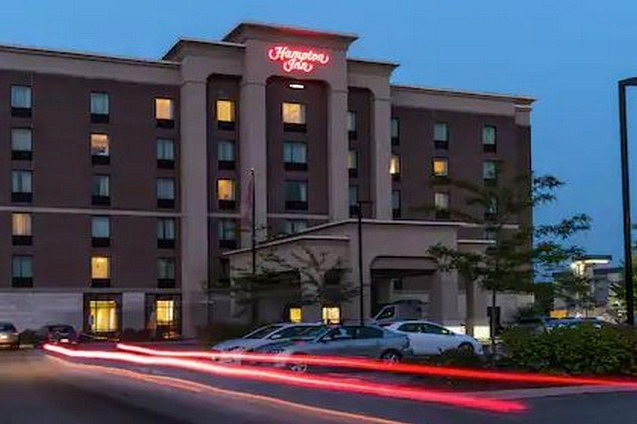 Hampton Inn By Hilton Ottawa Airport Екстер'єр фото